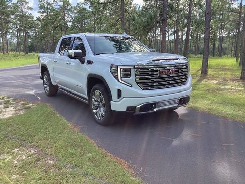 New 2026 GMC Sierra 1500 Denali w/ Denali Reserve Package AWD/4WD image 7