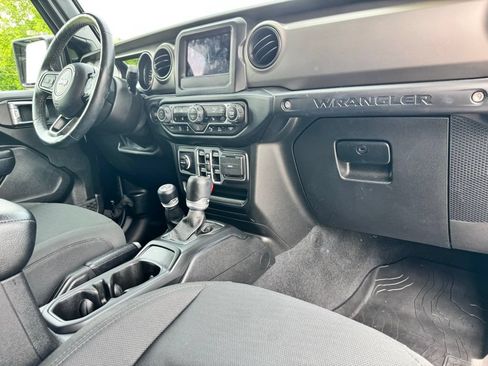 Used 2021 Jeep Wrangler Unlimited Sport AWD/4WD image 16