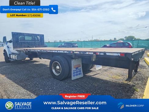 Used 2017 Ford F650 2WD Regular Cab Super Duty image 4