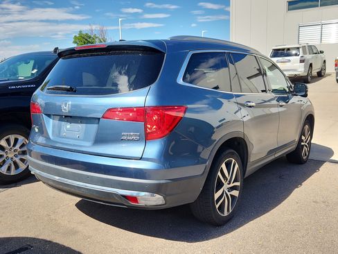 Used 2017 Honda Pilot Touring image 3
