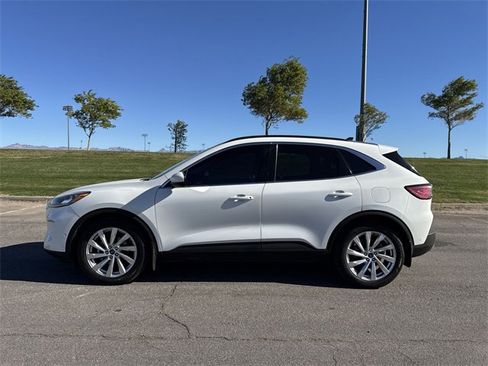 Used 2021 Ford Escape Titanium w/ Titanium Elite Package image 8