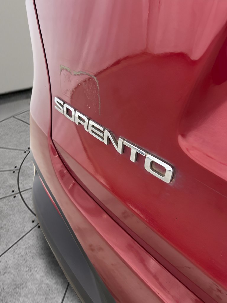 Used 2017 Kia Sorento AWD image 20