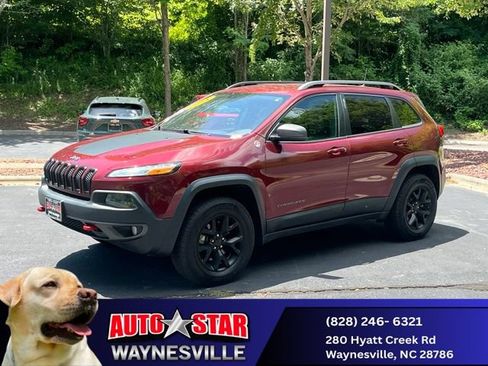 Used 2018 Jeep Cherokee Trailhawk w/ Quick Order Package 27L AWD/4WD image 8
