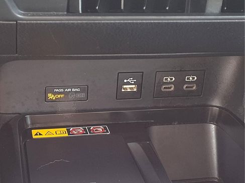 Used 2025 Toyota Camry LE FWD image 16