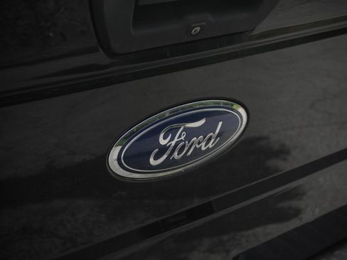 Used 2017 Ford F150 XL w/ Equipment Group 101A Mid RWD image 20