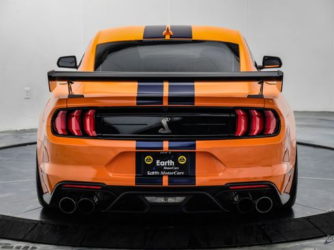 Used 2020 Ford Mustang Shelby GT500 w/ Carbon Fiber Track Pack RWD image 16
