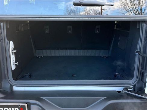 Used 2024 Ford Bronco Wildtrak image 29