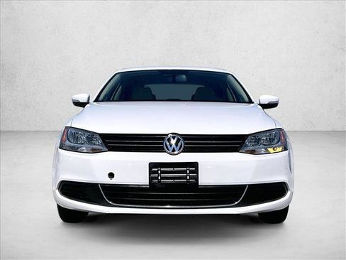 Used 2013 Volkswagen Jetta SE image 3