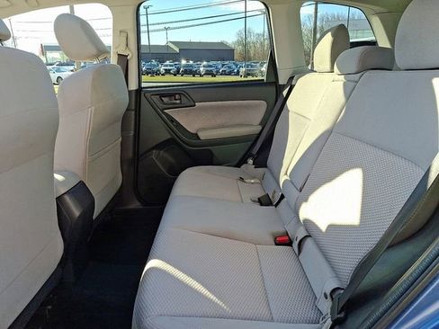 Used 2018 Subaru Forester 2.5i Premium w/ All-Weather Package image 10