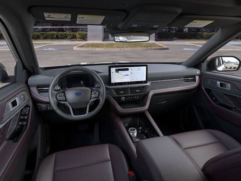 New 2026 Ford Explorer Platinum w/ LUX Leather Package AWD/4WD image 9