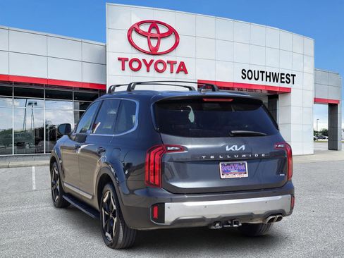 Used 2024 Kia Telluride S w/ S Sunroof Package image 4