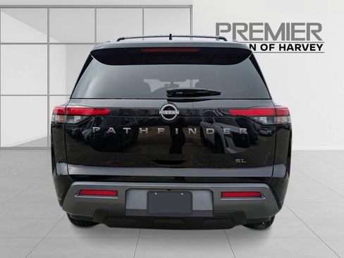 New 2026 Nissan Pathfinder SL FWD image 4