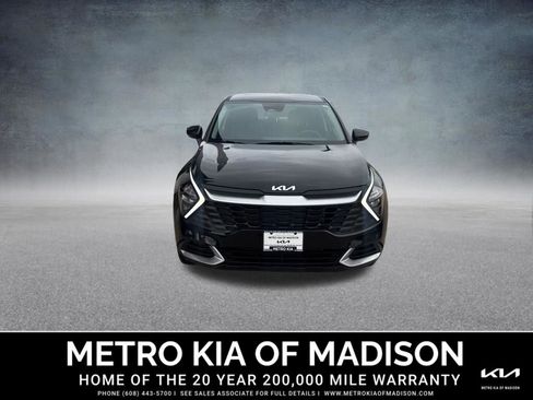 Used 2023 Kia Sportage LX AWD/4WD image 9
