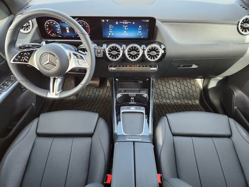 New 2025 Mercedes-Benz GLA 250 4MATIC image 26
