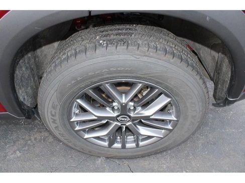 Used 2023 Nissan Rogue S image 9