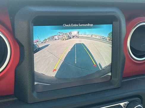 Used 2020 Jeep Wrangler Unlimited Rubicon AWD/4WD image 16