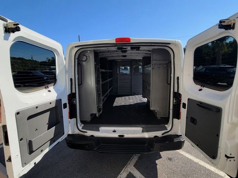 Used 2015 Nissan NV 2500 SV w/ Side & Curtain Airbag Package image 35