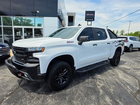 Used 2019 Chevrolet Silverado 1500 LT Trail Boss AWD/4WD image 1