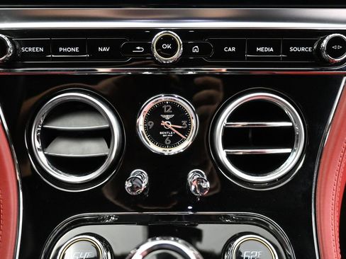 Used 2020 Bentley Continental GT V8 First Edition image 18