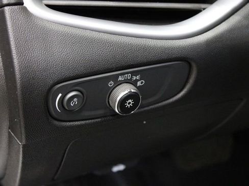 Used 2023 Chevrolet Malibu LT image 16