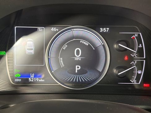 Used 2025 Lexus ES 300h w/ Premium Package image 28