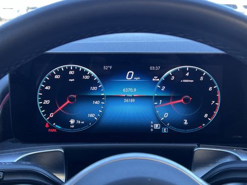 Used 2023 Mercedes-Benz GLB 250 image 21