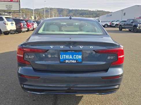 Used 2024 Volvo S60 B5 Core image 4