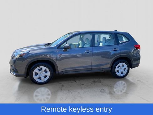Used 2024 Subaru Forester AWD/4WD image 2