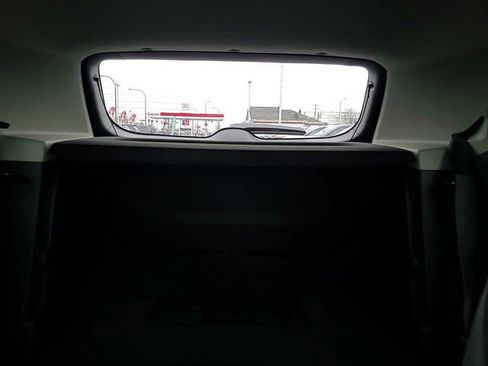 Used 2022 Buick Encore Preferred w/ Safety Package image 24