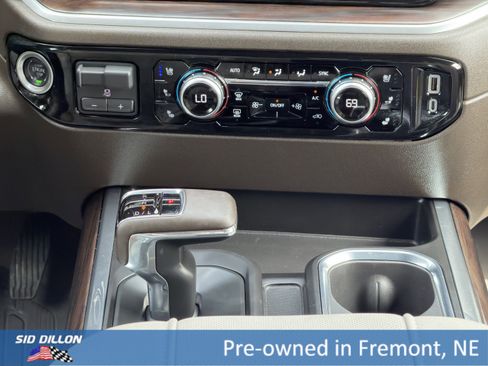 Used 2025 GMC Sierra 1500 SLT w/ SLT Premium Plus Package AWD/4WD image 12