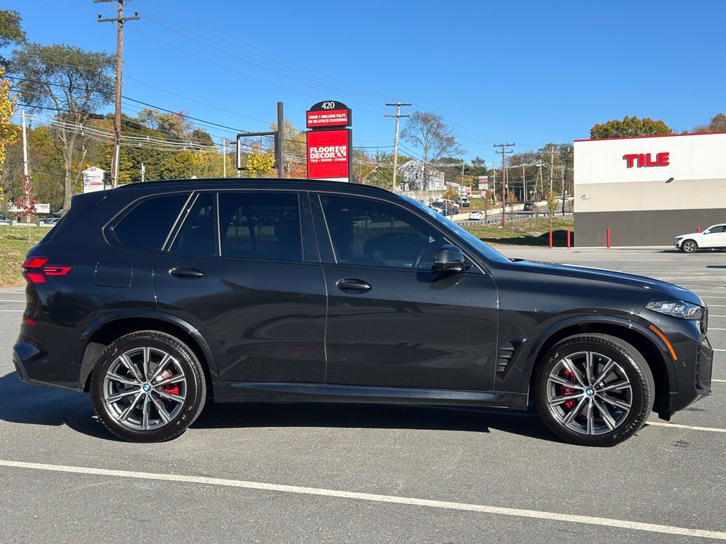 Certified 2026 BMW X5 xDrive40i w/ M Sport Package AWD/4WD image 8