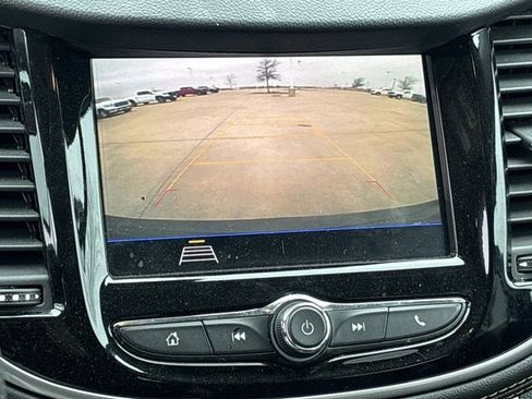 Used 2021 Chevrolet Trax LT image 18