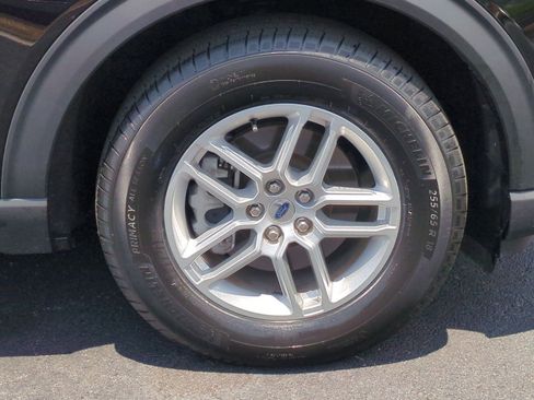 Used 2025 Ford Explorer Active RWD image 13