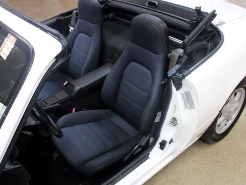 Used 1990 MAZDA MX-5 Miata image 25