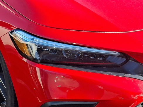 Used 2023 Honda Civic Sport image 7