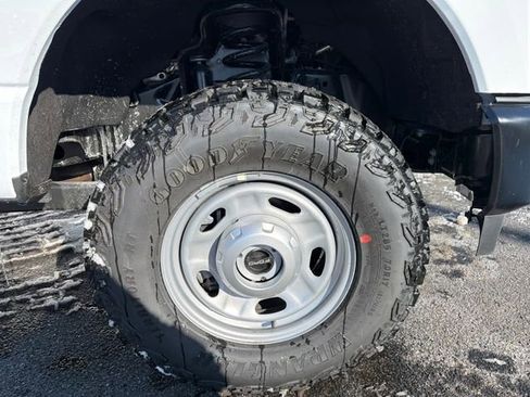 New 2026 Ford F250 XL w/ XL Off-Road Package image 12