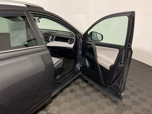 Used 2014 Toyota RAV4 XLE image 26
