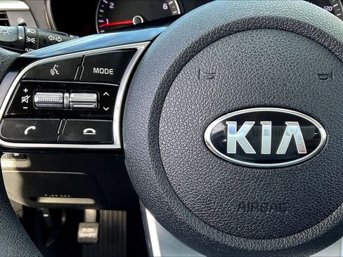 Used 2020 Kia Optima LX image 23