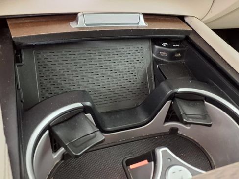 Used 2020 Mercedes-Benz GLS 580 4MATIC image 32