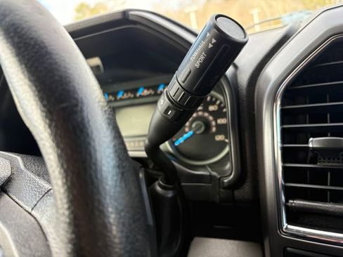 Used 2015 Ford F150 XLT w/ Equipment Group 302A Luxury image 24