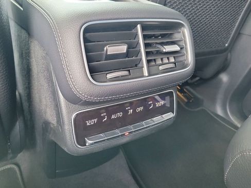 Used 2026 Mercedes-Benz GLS 450 4MATIC image 22