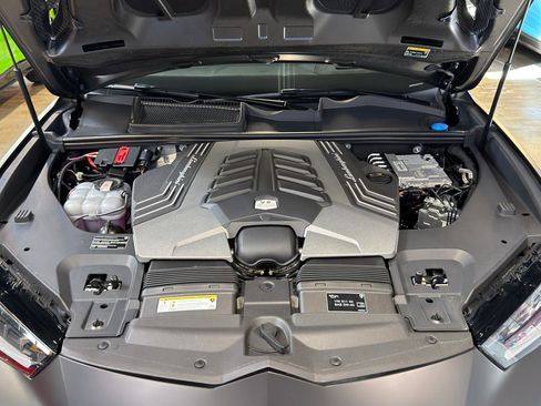 Used 2024 Lamborghini Urus S AWD/4WD image 19