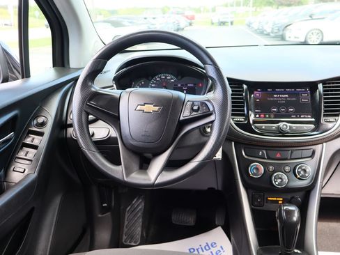 Used 2020 Chevrolet Trax LS w/ LPO, Protection Package FWD image 25