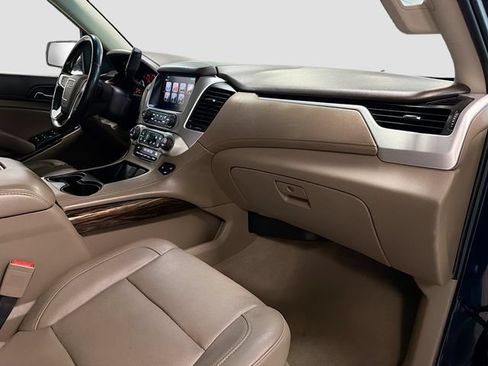 Used 2019 GMC Yukon SLT w/ Premium Edition AWD/4WD image 31