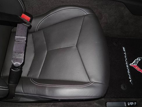 Used 2023 Chevrolet Corvette Stingray Preferred Cpe w/ Engine Appearance Package image 22