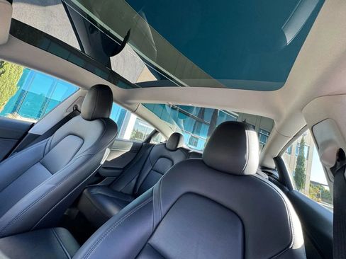 Used 2023 Tesla Model 3 Standard Range RWD image 11