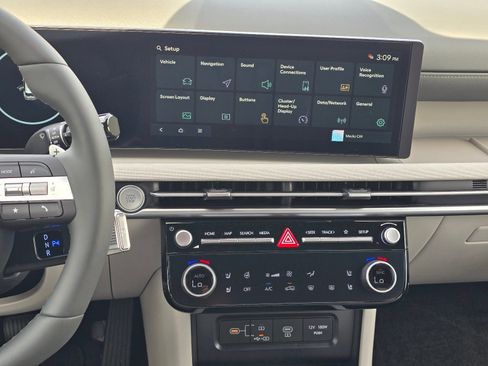 New 2026 Hyundai Tucson Limited AWD/4WD image 16