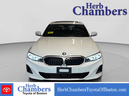 Used 2025 BMW 330i xDrive Sedan AWD/4WD image 2