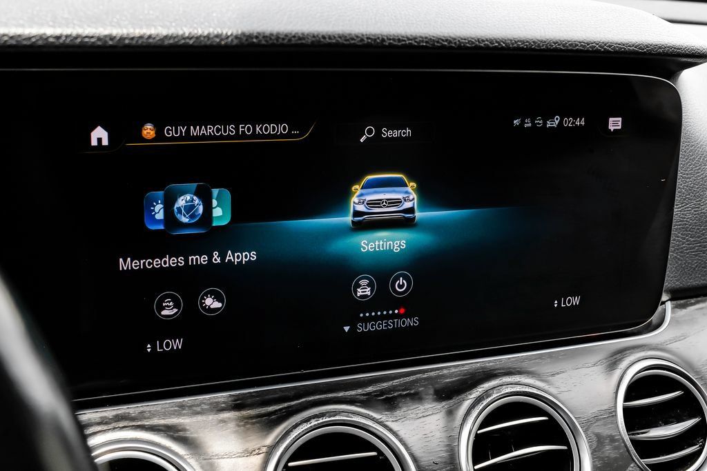 Used 2021 Mercedes-Benz E 350 4MATIC Sedan w/ Premium Package image 31