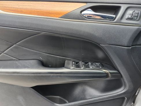 Used 2019 Lincoln MKC Select w/ Select Plus Package image 31